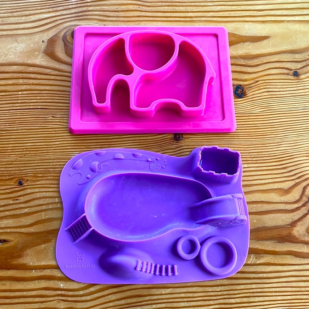 Kids Silicone plate mats x 2 (Elephant and animal pool)
